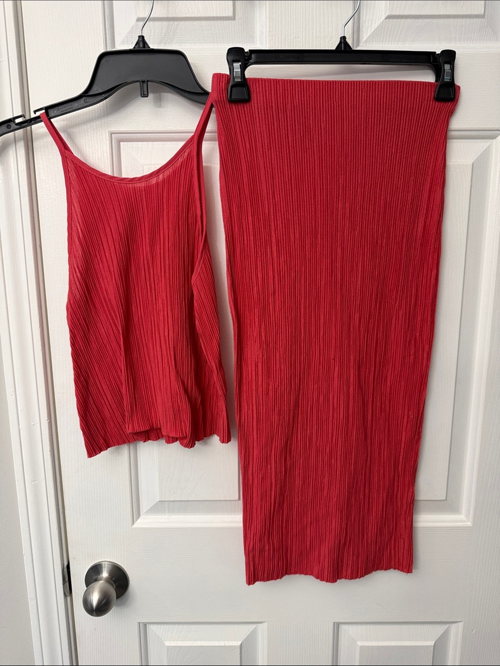 Soprano Red Ribbed Two-Piece Skirt Set